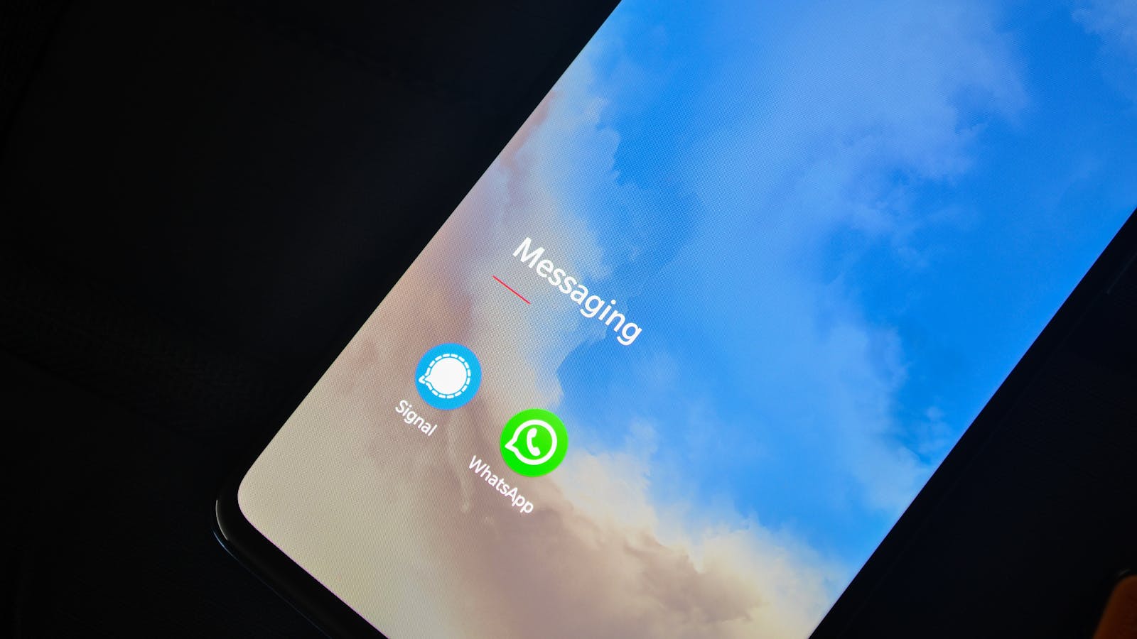 Telefonda WhatsApp ve mesajlaşma uygulamaları